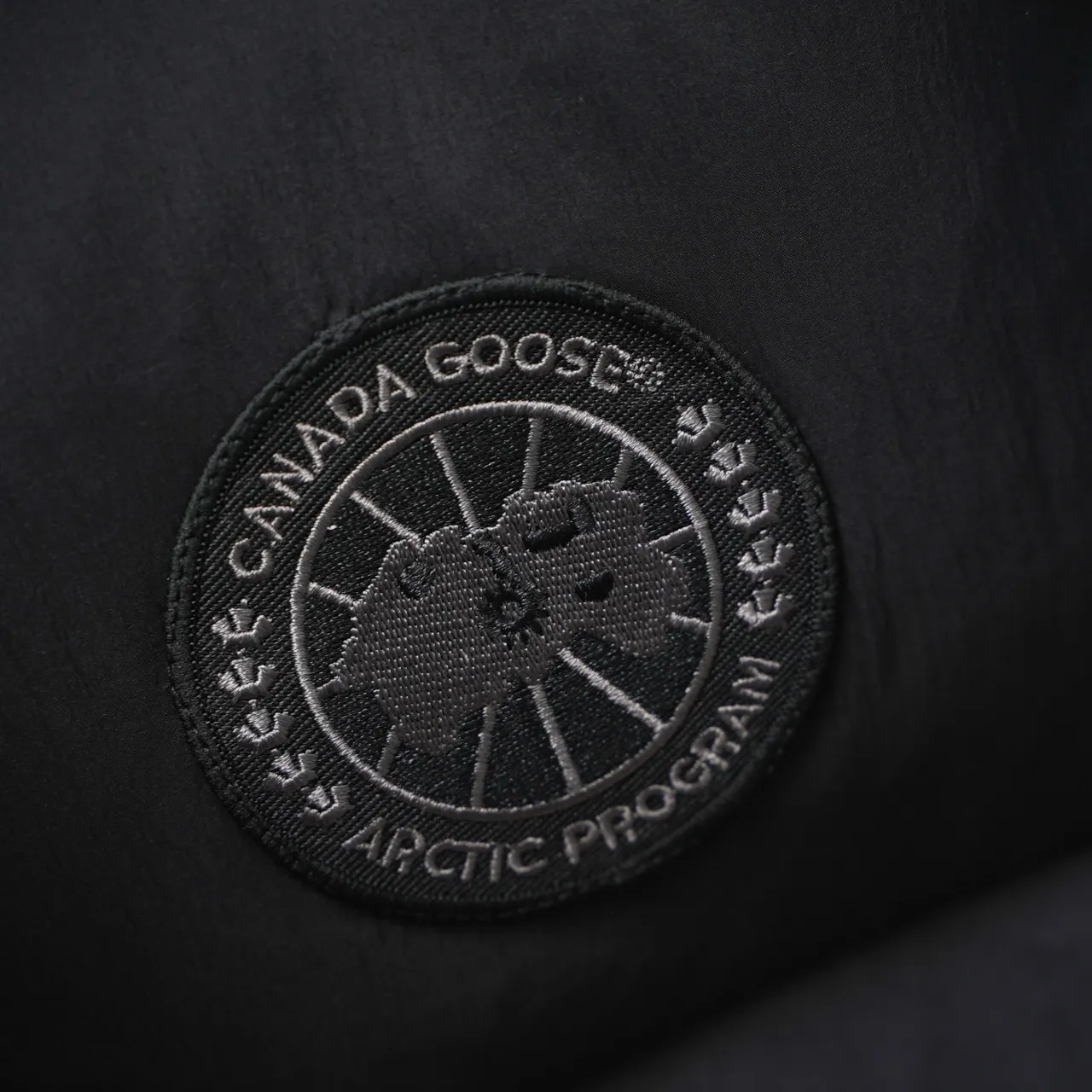 P560 CANADA GOOSE丨Canada Goose 2804 chest label soft cloth stand collar down vest Color: black black label Size: XS-XXL